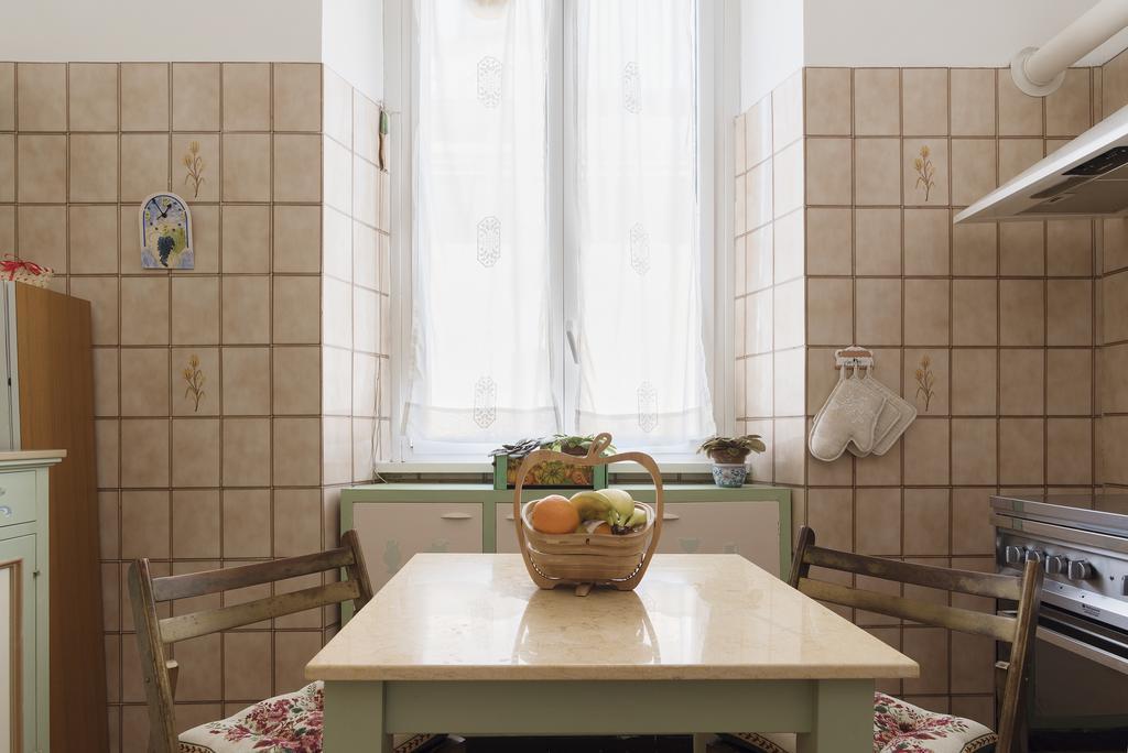 Flower'S Market Apartment - Charme Holidays Rom Eksteriør billede